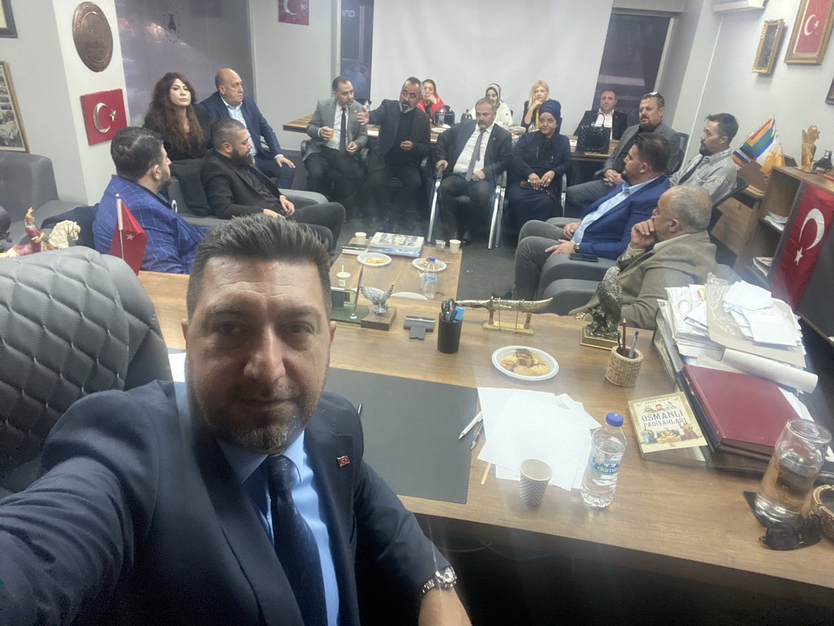 muratsahin2023's tweet photo. Milli Beka Hareketi İl Başkanlarımız ile istişare toplantımız başladı…

Tarafımız Sonuna Kadar Türkiye Cumhuriyeti’dir… 🇹🇷

#MilliBekaHareketi 💫 https://t.co/ZsMpaarhUz