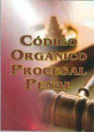 DERECHOS DEL IMPUTADO. COPP. Art. 127 2/3: NOMBRAMIENTO DE DEFENSOR 139: NO ESTA SUJETO A FORMALIDAD 141: El imputado TIENE DERECHO a comunicarse con su familia y abogados. La juramentación de abogado NO tiene formalidad. Lo designa por CUALQUIER medio. Juez juramenta en 24 hrs.