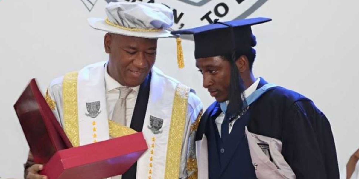 21-year-old Farid Hammayo has been awarded a N33.5m ($20k) cash prize for emerging best-graduating student at Baze University, Abuja.

Hammayo graduated with a 3.96 CGPA on a 4.0 scale to bag a Bachelor of Science (BSc) degree in Economics.

#MissUniverse2024 #verydarkman