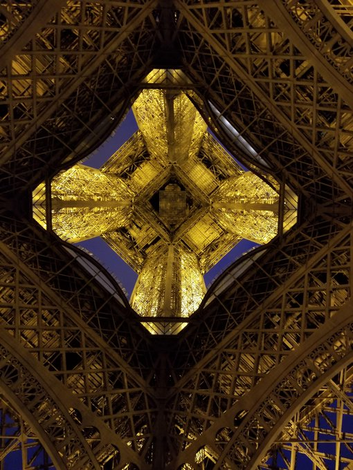 Tweet image 1