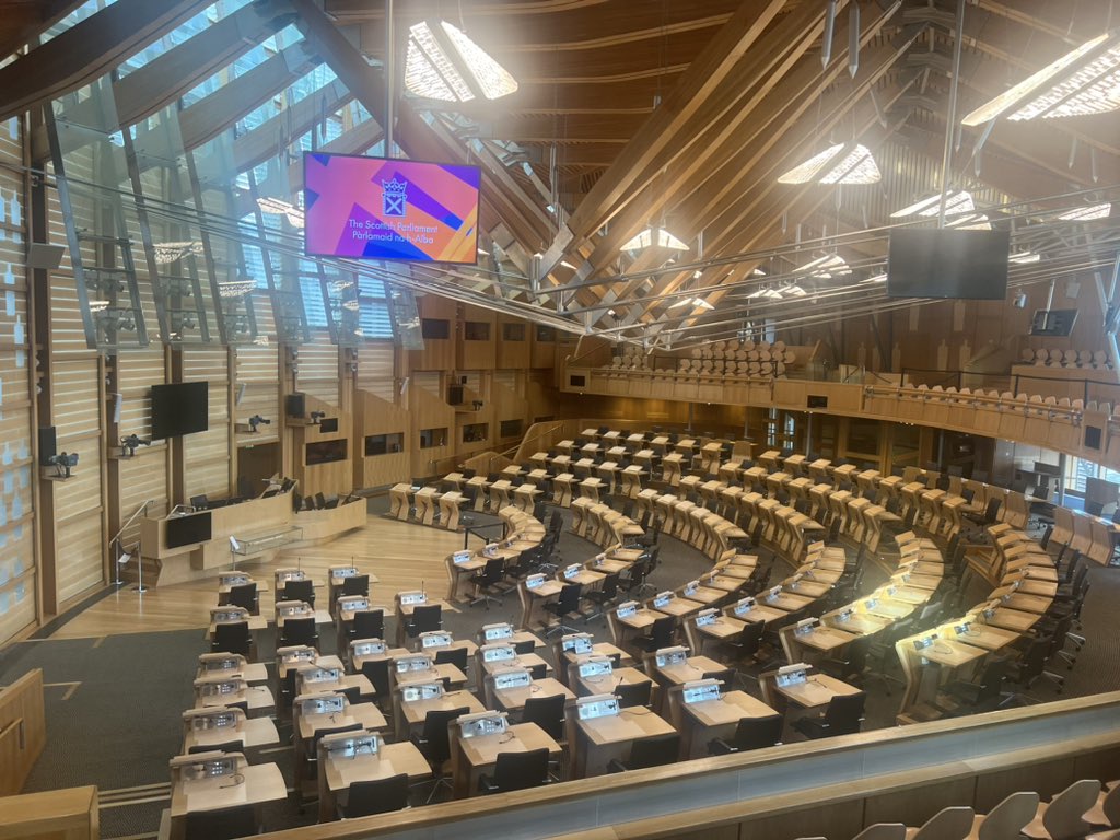 Day 2 in Edinburgh 

A leisurely stroll down the Royal Mile, Holyrood House and a fantastic trip to the Scottish Parliament
