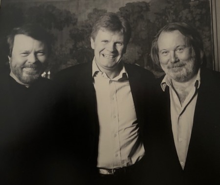 Four Idle Hands tweet media