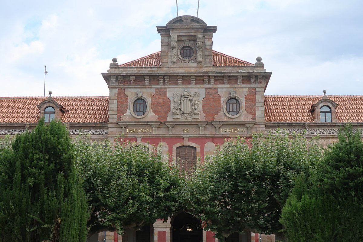 Parlament de Catalunya tweet media