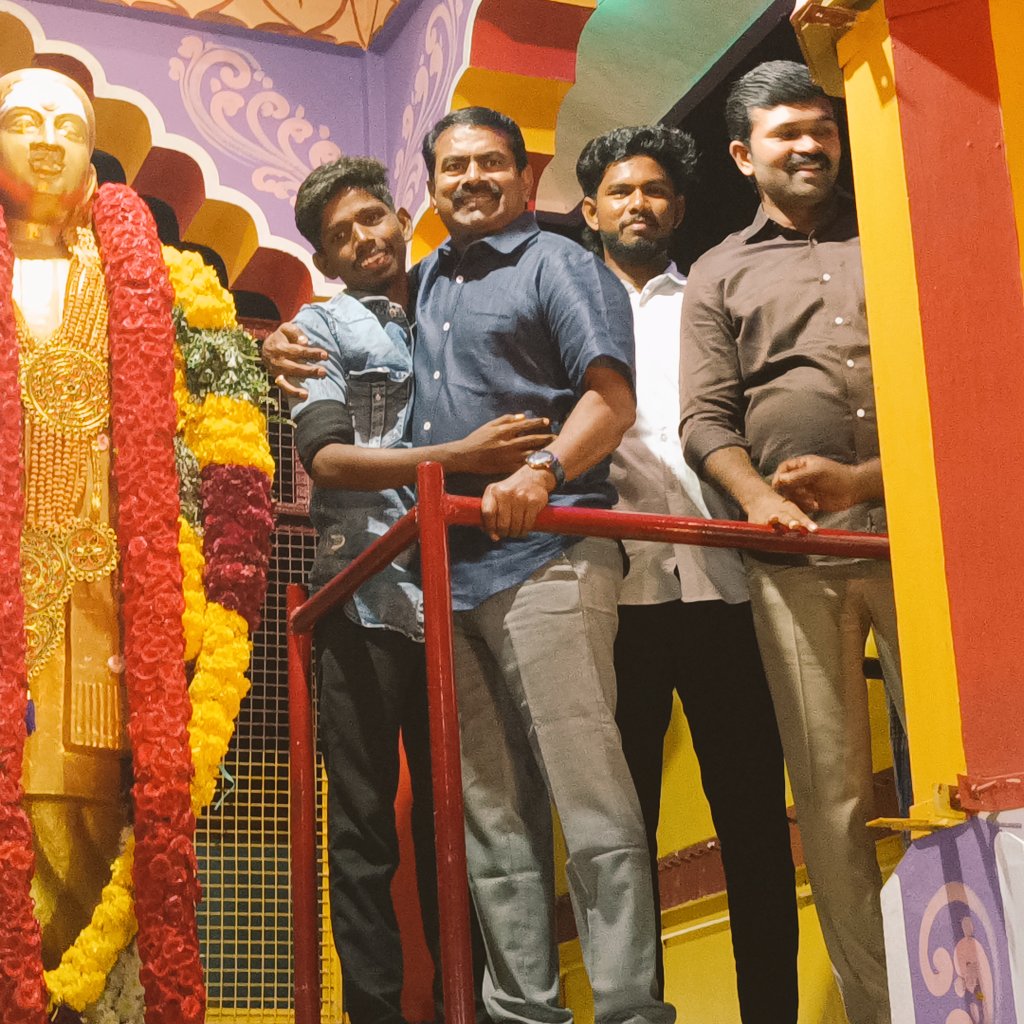 ManojkumarBALLB's tweet image. அண்ணன் சீமான் வாடா தம்பினு கூப்ட்டபோது இருக்கே அந்த சந்தோசம்..♥