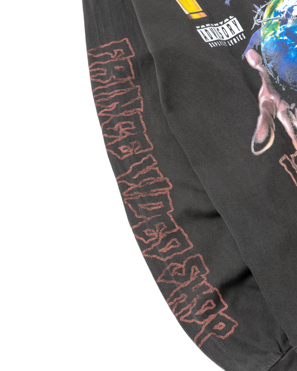 FRINGE™ VIDEO SHOP tweet media