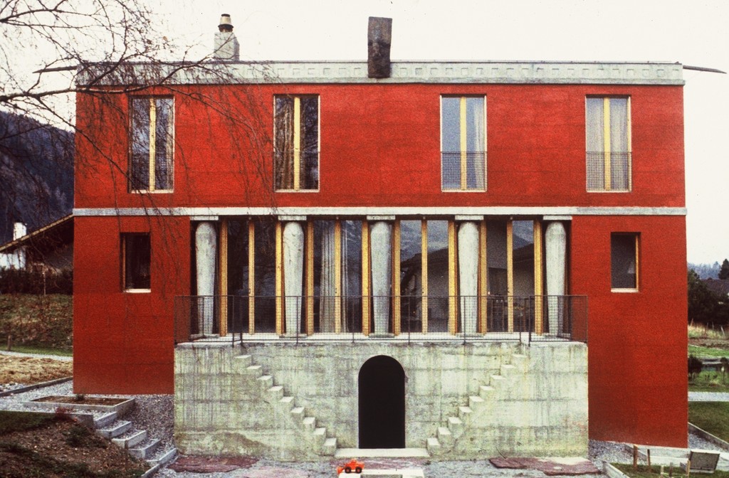 MACK_books's tweet photo. ‘The Color Black: Antinomies of a Color in Architecture and Art’ traces a theoretical and visual narrative of the relationship of art and architecture with the colour black.

Learn more via https://t.co/Ap28bRIlFu
⁠
📸 Howard Sooley, Studio Märkli, Walter Mair https://t.co/FBXpUIvtS7