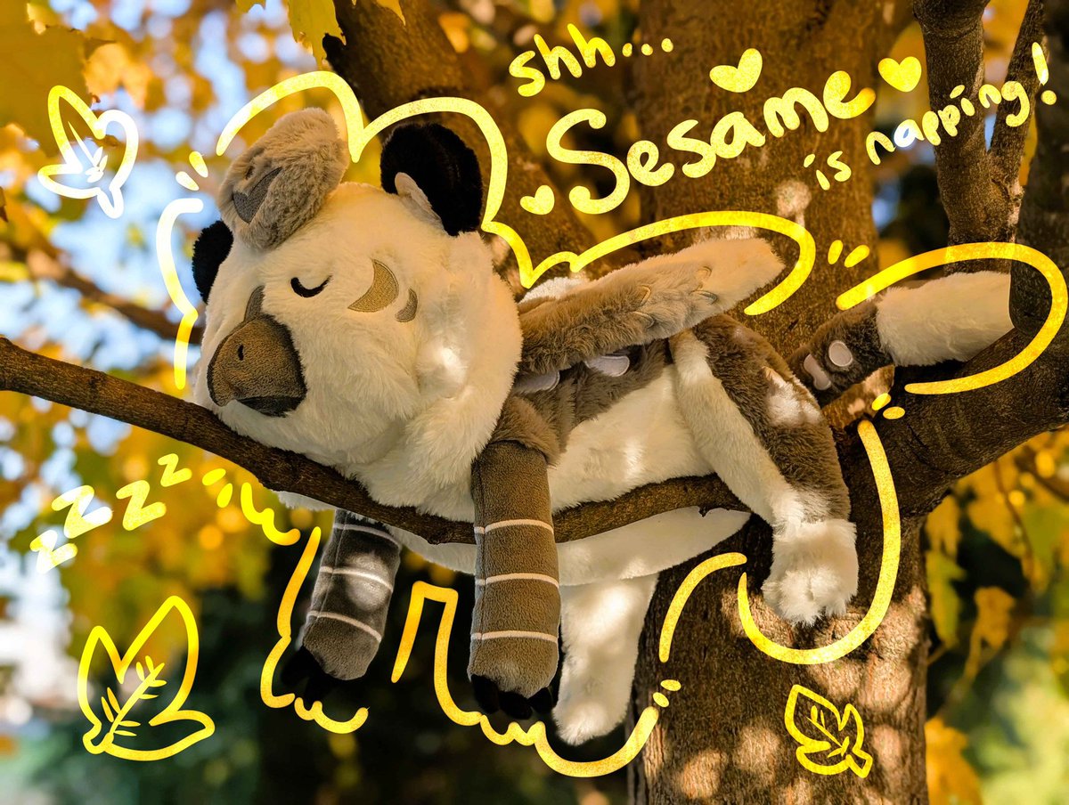 littlesofts's tweet photo. DROPPING IN 3 HOURS!!!!
I absolutely adore these characters and am so nervous and excited about this drop!!! Do you have a favorite??

Preorders open 12 noon EST ...TODAY!!!!!! 🧡🖤🤍 https://t.co/3I1Mwor4GN