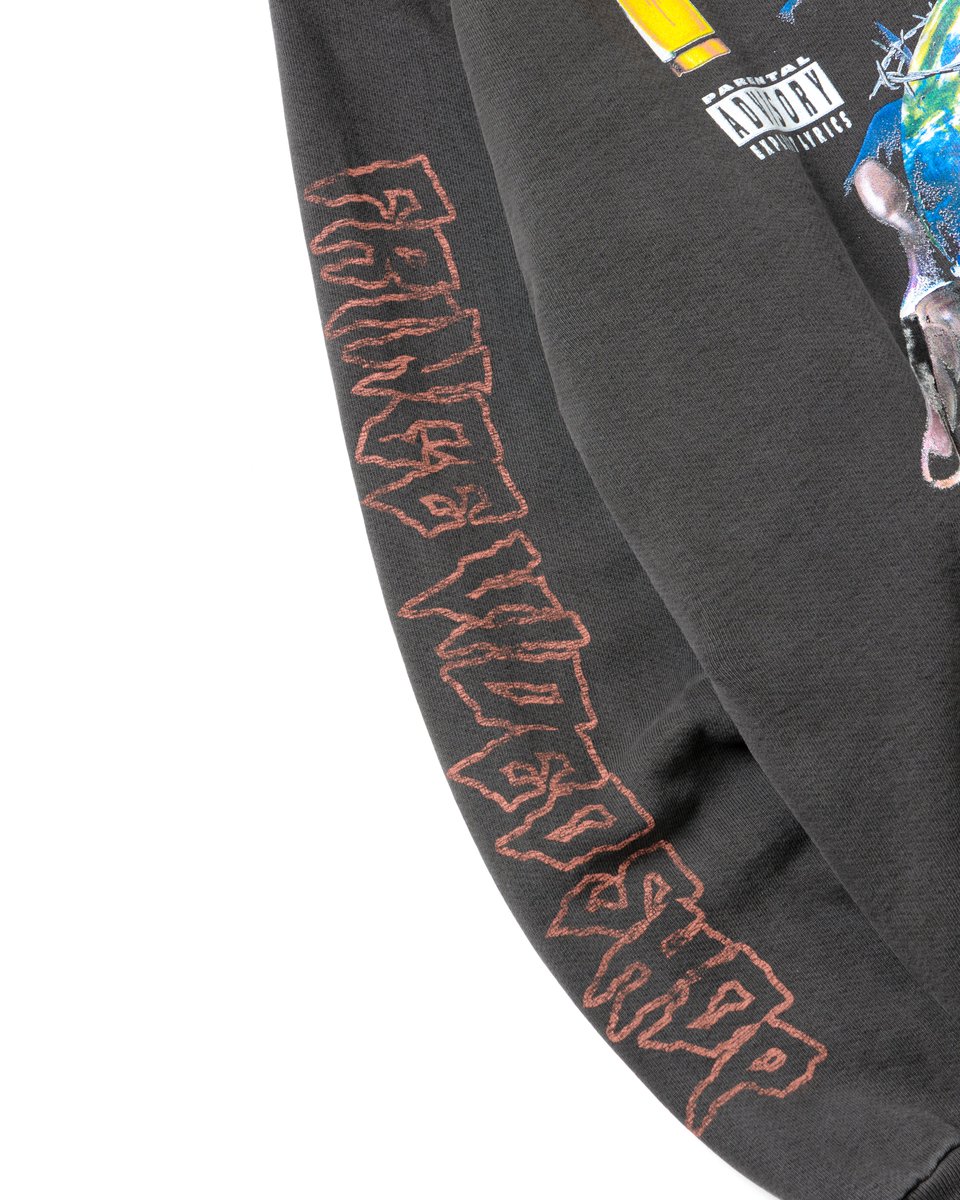 FRINGE™ VIDEO SHOP tweet media