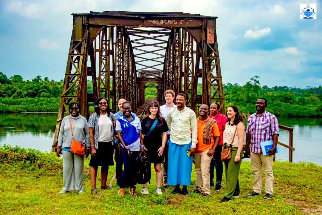 J’ai reçu hier les responsables de l’O.N.G. International S.O.S. villages d’enfants qui œuvre pour la prise en charge des enfants abandonnés.Il était question de dresser le bilan 2024 et les perspectives 2025 entre nos 2 institutions.