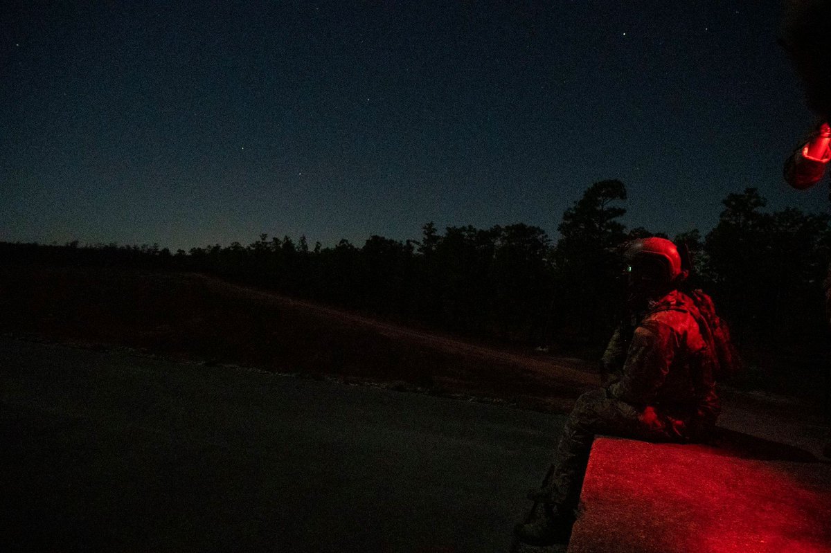 CombatControlFn's tweet image. 15 NOV 2021 | USAF #CombatControllers, 320th Special Tactics Squadron conduct calls-for-fire with an AC-130J Ghostrider at the Eglin Range Complex, Florida, watching as 30mm and 105mm rounds impacted designated targets. (Last photo Royal Thai Air Force Combat Controller)