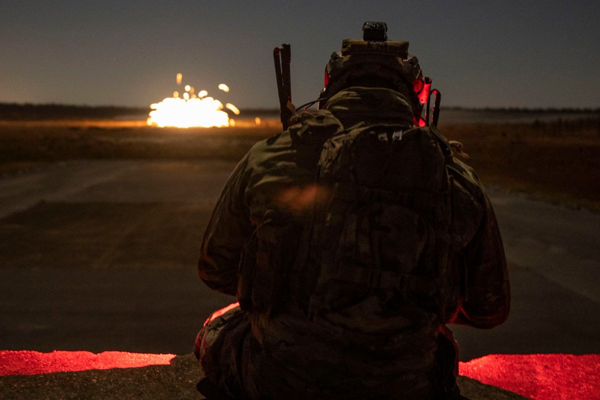 CombatControlFn's tweet image. 15 NOV 2021 | USAF #CombatControllers, 320th Special Tactics Squadron conduct calls-for-fire with an AC-130J Ghostrider at the Eglin Range Complex, Florida, watching as 30mm and 105mm rounds impacted designated targets. (Last photo Royal Thai Air Force Combat Controller)