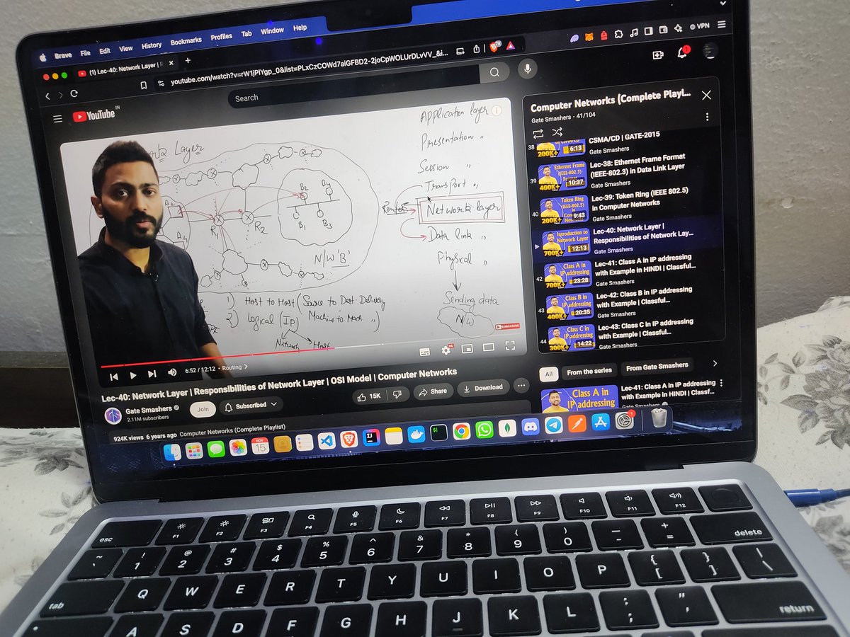RudraSankha's tweet image. Saviour 
#gatesmahers always gives a hope 🤞 
Studying #computernetworks for my #end #semester #exam