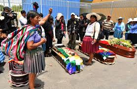 Recordar hoy la masacre de Huayllani-Sacaba el 15 de noviembre de 2019 es también denunciar la ilegal aprehensión, persecución y amedrentamiento de líderes y bases de los sectores populares en Bolivia por parte del gobierno de Arce.

¡A resistir se dijo!
... Como hace cinco años.