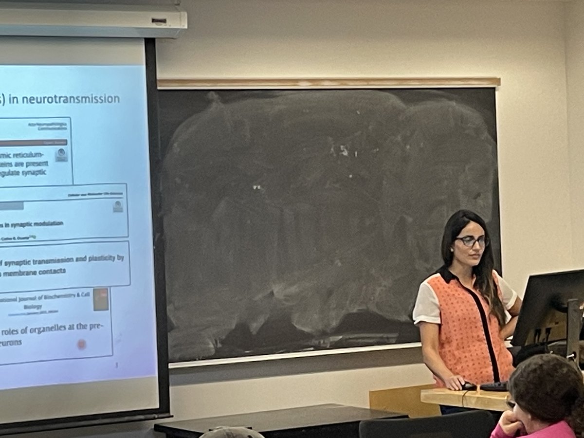 Excellent guest lecture by PhD student Riya in my neuroscience class. Her recent study on Panx2 in the zebrafish showcased the diversity of methods, skills, and the collaboration with the @Bahllab needed to investigate a novel role in vision. doi.org/10.1101/2024.1…