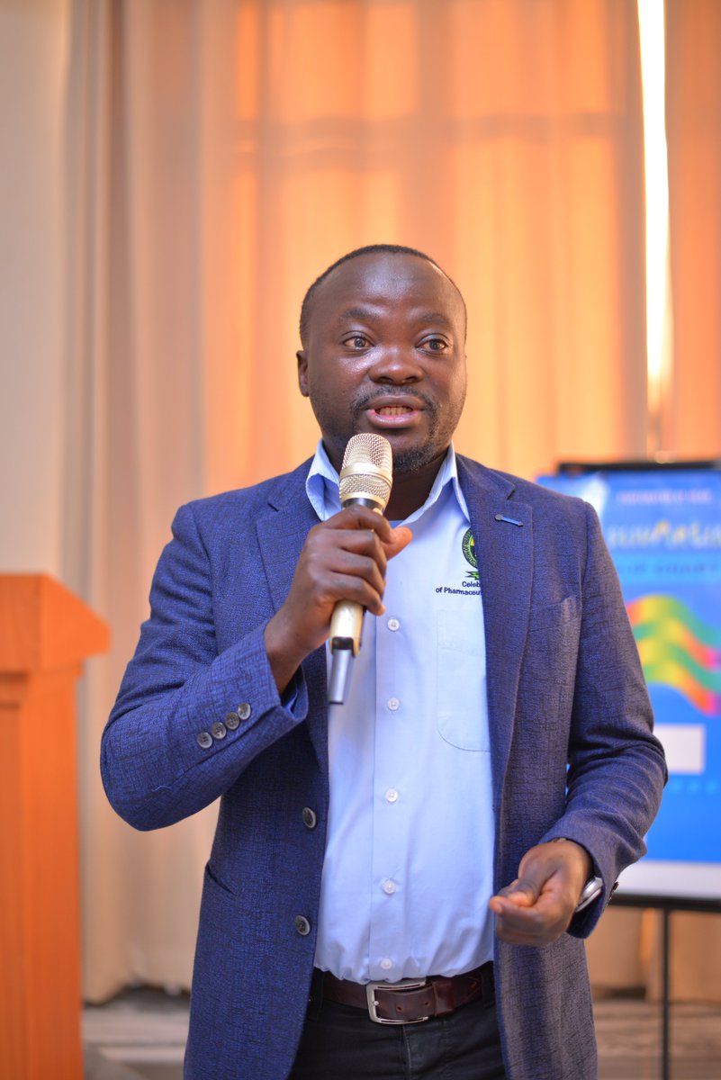 Dr. Chans Mwendah presented innovative research on capsaicinoid-rich chili pepper extract at the 19th Annual Research Dissemination Conference!

 A pain-relief cream and ointment were developed, but further clinical studies are needed to validate these promising findings.