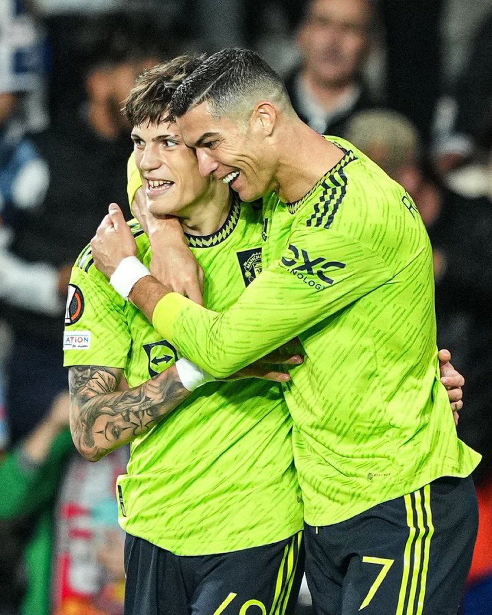 Cunha__utd's tweet photo. First goals are always special, here are some Manchester United players first goal for the club. ❤️

{A thread} 🧵 https://t.co/IFhD1tvcjo
