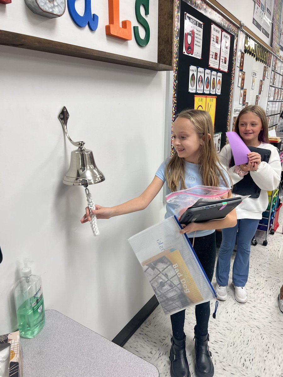 SCEMrsLowder's tweet photo. These readers crushed their reading goals this week! 📚 #SCEsoars https://t.co/XGZxaPKX0z