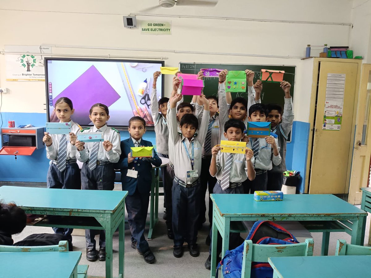 PublicAhlcon's tweet photo. #CraftActivity #EnvelopMaking #BaglessDay #ThrillingThursday #ChildrensDay
@ashokkp @Ahlconpublic1 @seemasoniaps @MamthaSays @monikakarnatac @GanguliKuhu https://t.co/1YhrcLsSD9