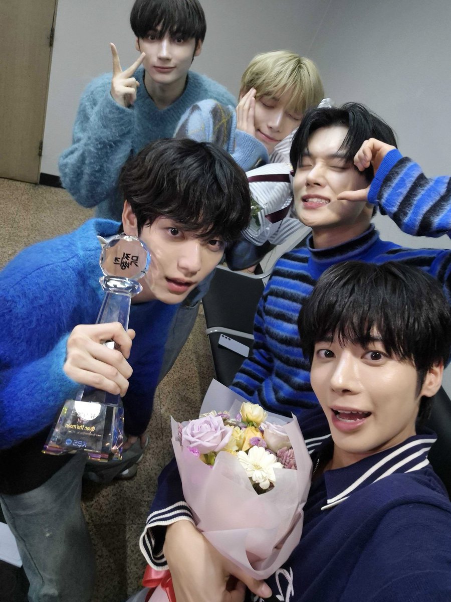 I vote for #tomorrowxtogether for #2024MAMAVote