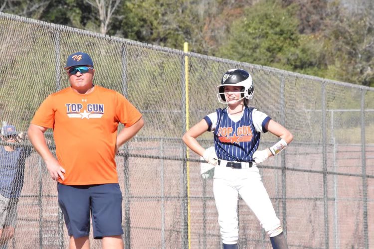 BaileyTickle28's tweet image. A new chapter has begun in my softball journey. Thank you @BTurner_75 and all my teammates @TG_14_National for welcoming me in College Station. I’m so grateful and excited for next weekend and next year. You are family! @TGA_Turner @WesleyBenwa @topgunfastpitch @ExtraInningSB…