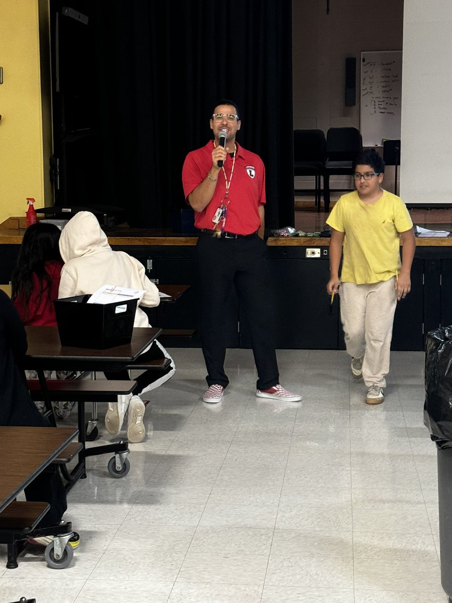 Aspiring leader and 5th grade teacher at <a href="/LISShines/">LIS Shines</a>, Mr. Cenci <a href="/Mr_Cenci99/">Mr. Cenci</a>, doing a goal setting workshop with every LIS student today! #LTPSThisIsUs