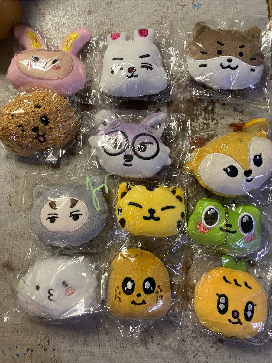 visual_rosie's tweet photo. iba iba sizes nilaa guys ^^ AAAAA QT!!!

EDIT: LAPAG ON SUNDAY 12 NN (form basis)

₱150 ea except ocl (₱200) 50 dp rembal ooh https://t.co/5ti8pkxomB