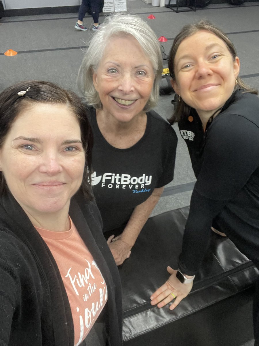 TrimpeChristine's tweet photo. Checking in on Fun Friday with friends ❤️

#FitBodyForever #FitBodyBootcamp #Fit50s https://t.co/lis3JCc5nh