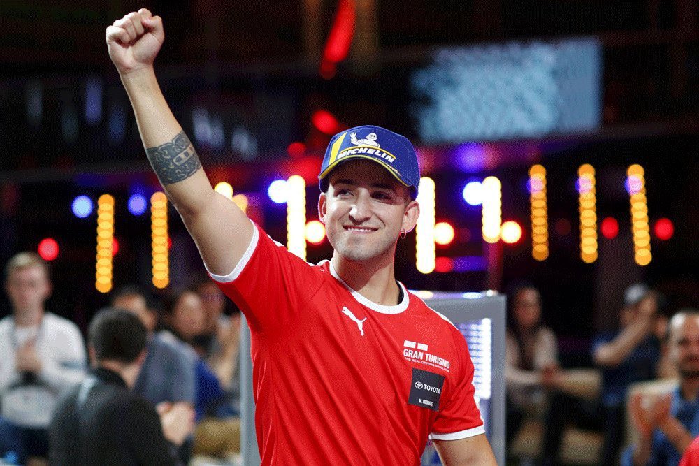 YT_ManuRodry94 tweet media