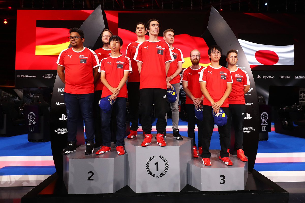 YT_ManuRodry94 tweet media