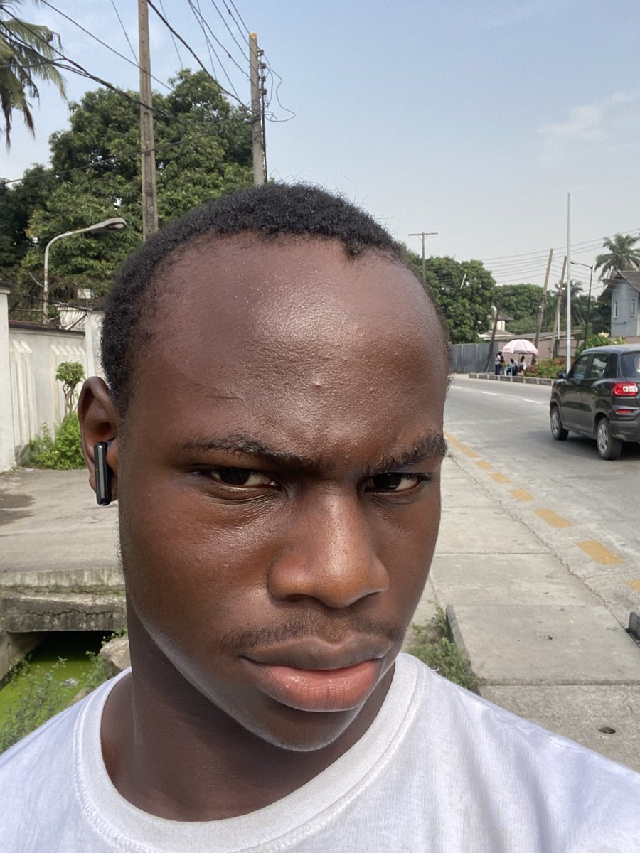 DelionHim's tweet photo. I look Good!

#RandomSelfies https://t.co/h6EEQtRQlO