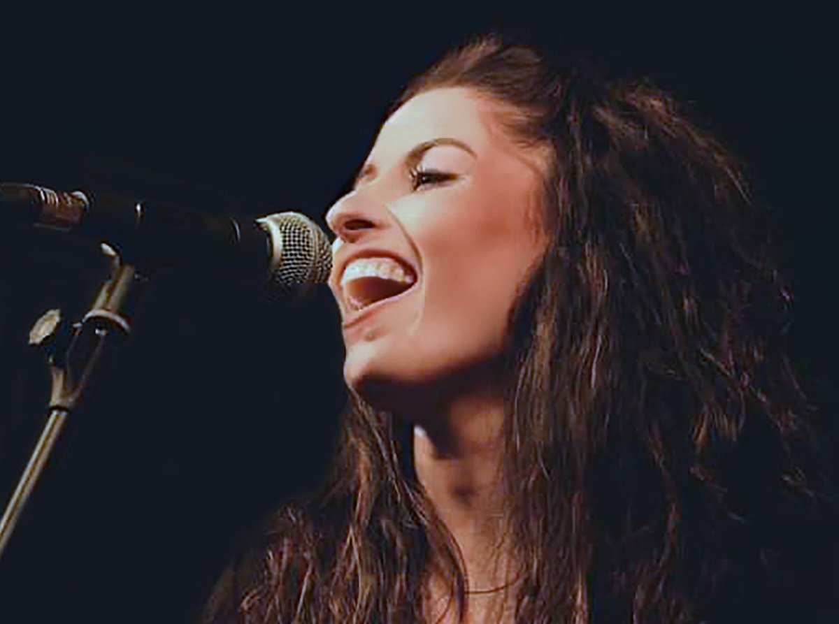 𝑪𝑰𝑨𝑲, 𝑺𝑰 𝑪𝑨𝑵𝑻𝑨!
con Ilaria Monteleone
Se hai sempre sognato di prendere il microfono e cantare come una vera star, oppure se ti piace semplicemente fare la doccia in compagnia delle tue canzoni preferite, questo è il posto giusto per te
Info: produzione@marte2010.net