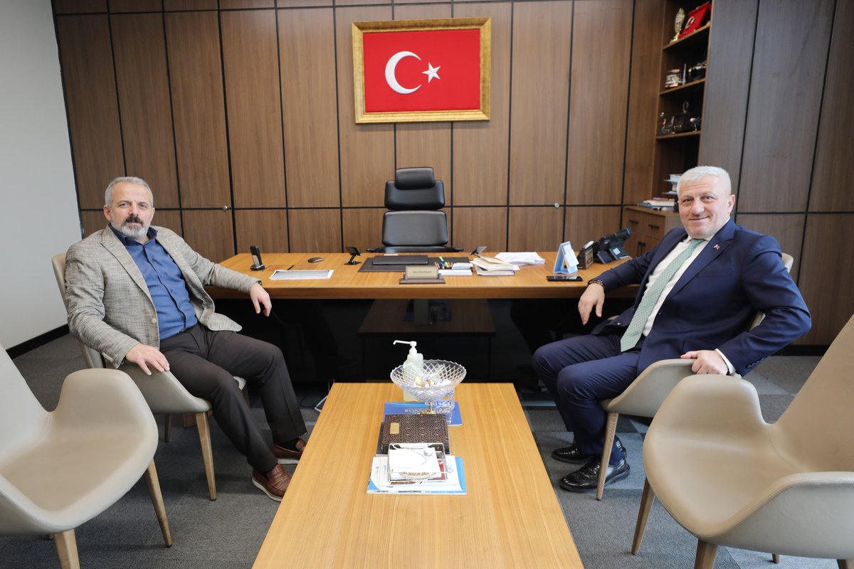 Osmaniye Sağlık Müdürü kıymetli abim Fevzi Yavuzyılmaz'a  ziyareti için teşekkür ediyor, saygılar sunuyorum.

<a href="/DrFevzi61/">Fevzi Yavuzyılmaz</a>