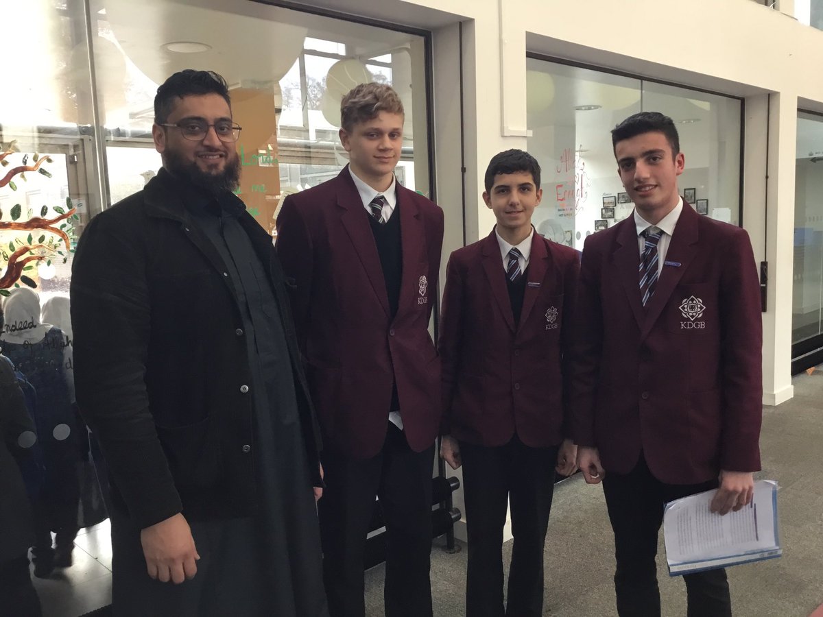 MMPS__'s tweet photo. Students from @KDGB_ delivered the Friday sermon to our pupils and recited the call to prayer. Always wonderful to hear these confident young speakers. #Jummah #prayer https://t.co/6dnREkAZYd