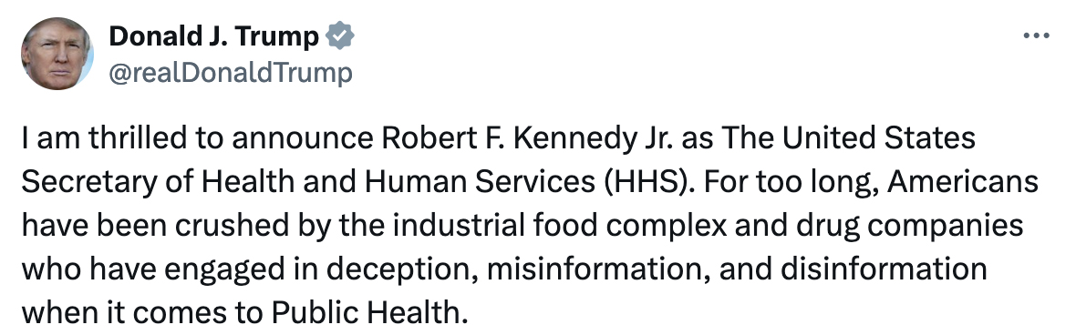 didierjodin's tweet image. Nommer ministre de la santé un complotiste antivax, c&apos;est un peu comme placer un libertarien anti-fonctionnaires ministre de la fonction publique.
Ils sont fous, les Américains.
Pourquoi ne pas mettre à la tête de l&apos;éducation une rombière dresseuse de helpers, tant qu&apos;ils y sont.