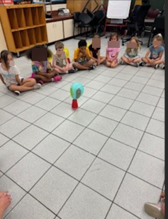 BrevardEdTech's tweet image. 1st grade students in Ms. Faulkner, Ms. Gaudio, and Ms. Badgett's classes at Challenger 7 Elementary created balloon floats after reading Balloons Over Broadway. They placed their floats on Sphero Bolts and had a parade! #brevardedtech #stemeducation #sphero