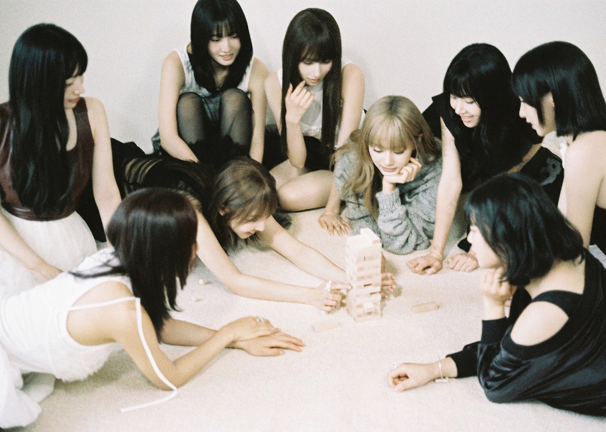 JYPETWICE's tweet photo. TWICE 14TH MINI ALBUM
"STRATEGY"

TWICE-TRATEGY STEP 3

[STRATEGY] Pre-Save / Pre-Order
https://t.co/qaFOUABw8q

➮ Release on
2024.12.06 FRI 2PM KST/0AM ET

#TWICE #트와이스 #STRATEGY https://t.co/DAtWgUGdJs