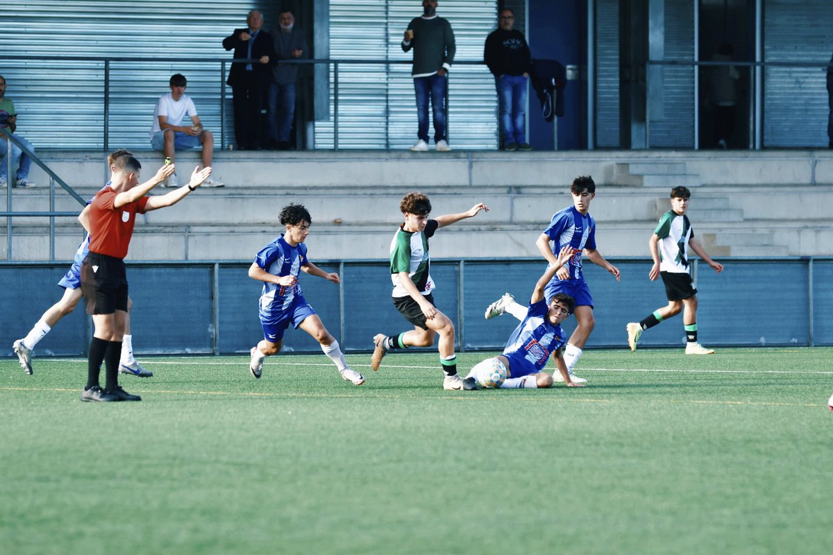 CE Vilassar - Giatsu (@ce_vilassar) on Twitter photo 🗓 𝗔𝗚𝗘𝗡𝗗𝗔 16-17 NOVEMBRE
🔗 consulta horaris en aquest post o al web cevilassar.cat
📸 Imatges del partit entre el nostre Cadet A i la <a href="/UEFigueres/">UE Figueres</a> a Vallmorena (0-0).
#𝘀𝗼𝗺𝗵𝗶𝗖𝗘𝗩 #𝘀𝗼𝗺𝗱𝗲𝗹𝗖𝗘𝗩 #𝗰𝗲𝘃𝗶𝗹𝗮𝘀𝘀𝗮𝗿 #𝗳𝘂𝘁𝗯𝗼𝗹𝗯𝗮𝘀𝗲 🗓 𝗔𝗚𝗘𝗡𝗗𝗔 16-17 NOVEMBRE
🔗 consulta horaris en aquest post o al web cevilassar.cat
📸 Imatges del partit entre el nostre Cadet A i la <a href="/UEFigueres/">UE Figueres</a> a Vallmorena (0-0).
#𝘀𝗼𝗺𝗵𝗶𝗖𝗘𝗩 #𝘀𝗼𝗺𝗱𝗲𝗹𝗖𝗘𝗩 #𝗰𝗲𝘃𝗶𝗹𝗮𝘀𝘀𝗮𝗿 #𝗳𝘂𝘁𝗯𝗼𝗹𝗯𝗮𝘀𝗲