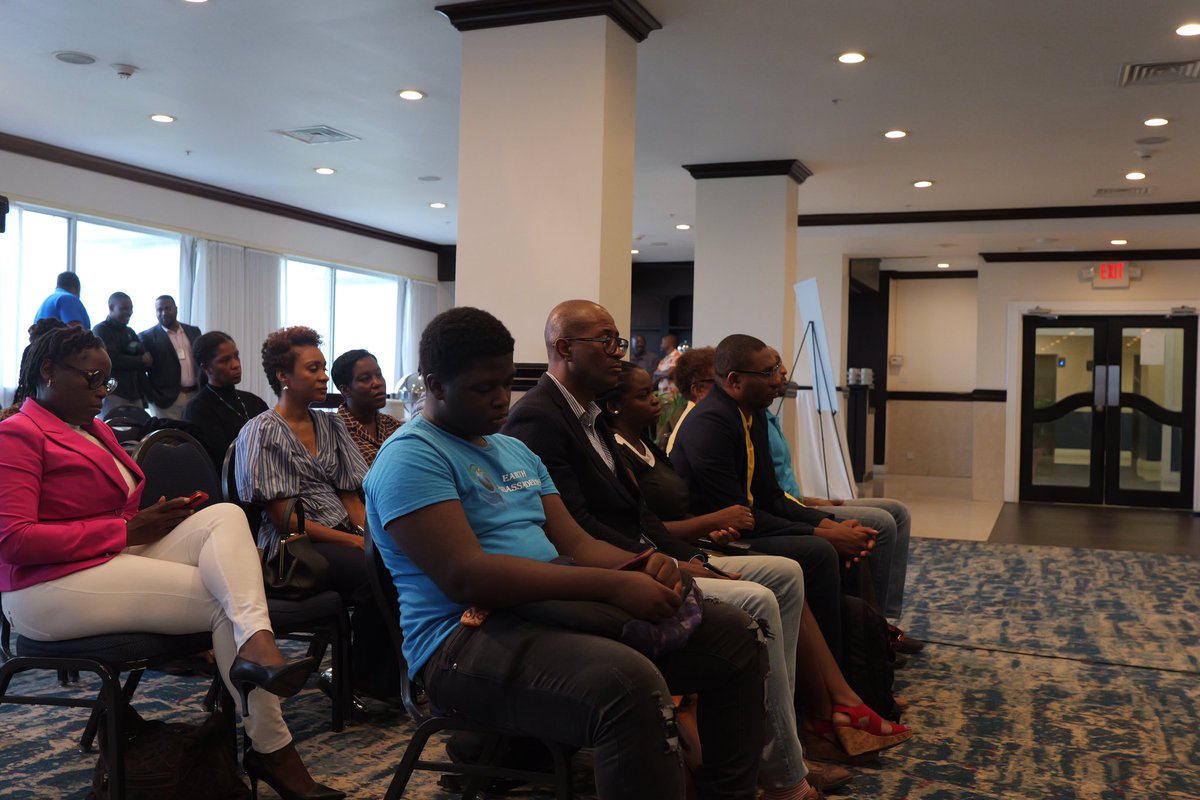 MaritimeJa's tweet image. The Maritime Authority of Jamaica is proud to have been a part of the Earth Ambassadeurs World Oceans Day Event, on June 7, 2024. With the Theme: Catalyzing Action For Our Ocean &amp;amp; Climate. 

#MaritimeAuthorityJa #WorldOceansDay #MaritimeProtection #OceanProtecion 🌊🐠🐟🐬🪼