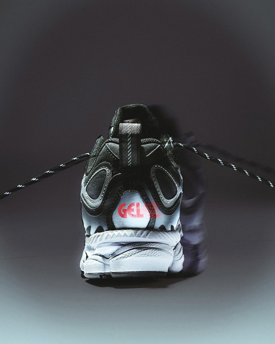 The past meets the future in the GEL-NYC™UTILITY sneaker! 🏃‍♂️👟
Inspired by the GEL-NIMBUS™ 3 and MC-PLUS V, it’s the ultimate blend of heritage design and performance tech.
Find your ASICS pair at Wrong Weather:
wrongweather.net/shop/brand/asi…
#ASICS #Sneakers #WrongWeather