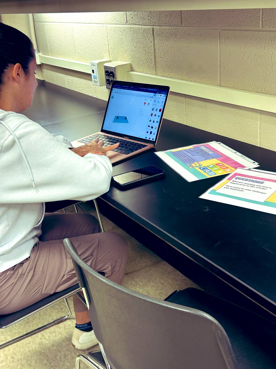 Rochelle Tkach 🌱 tweet media