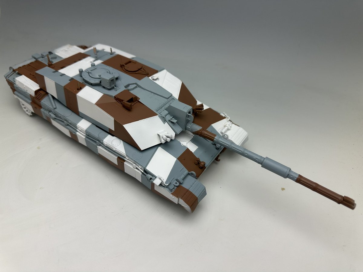 都市迷彩にチャレンジしてます