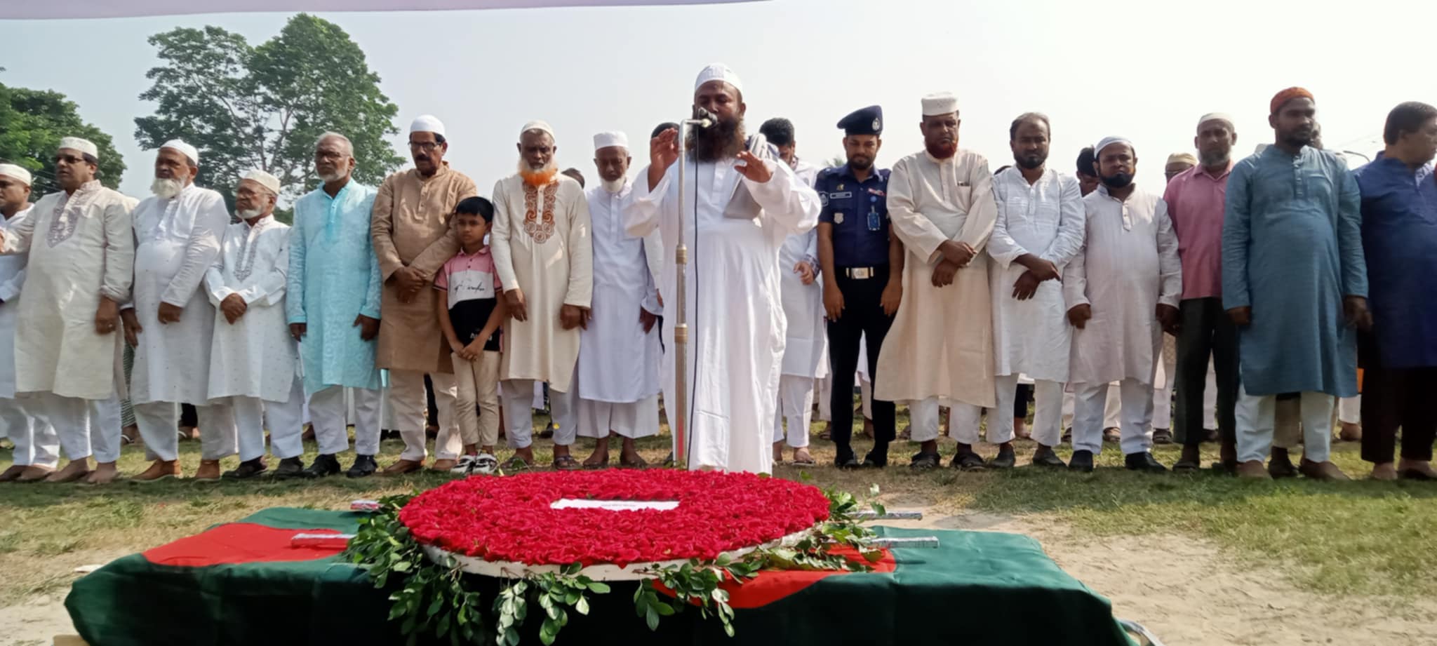 ছাত্র-জনতার গণঅভ্যুত্থানে গুলিবিদ্ধ শিক্ষার্থী শহীদ আবদুল্লাহ’র রাষ্ট্রীয় মর্যাদায় দাফন সম্পন্ন
