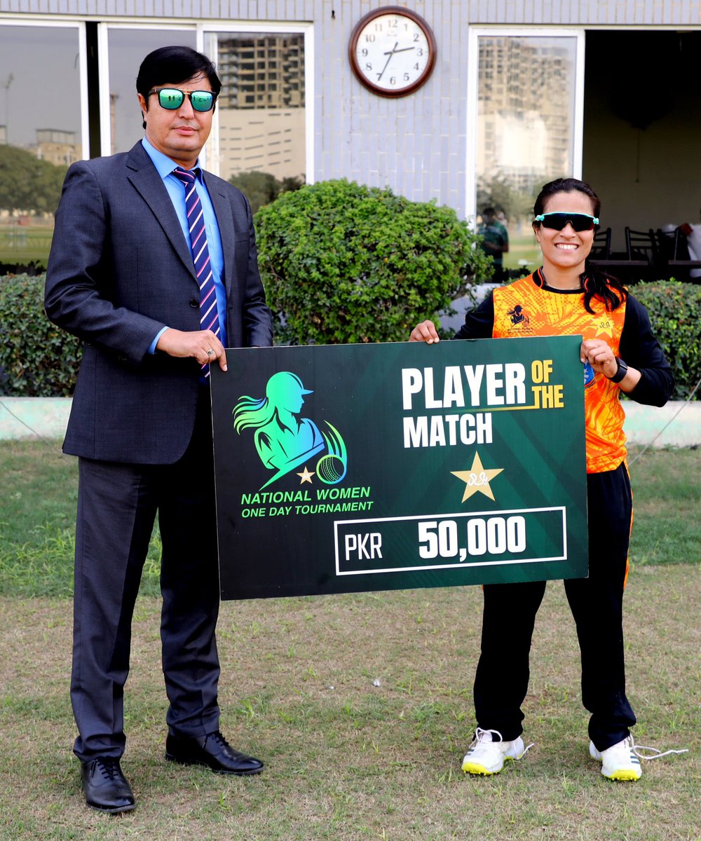 Our three players got “Player of the match” awards during the One-Day Women Cricket Cup 🏏
 #1️⃣<a href="/iramkhan210/">Iram Javed</a> #2️⃣<a href="/ghulamfatima_19/">Ghulam Fatima</a> 
#3️⃣<a href="/SidraAmin31/">Sidra Amin</a> 
More to come…. 
#womencricket #kinnaird