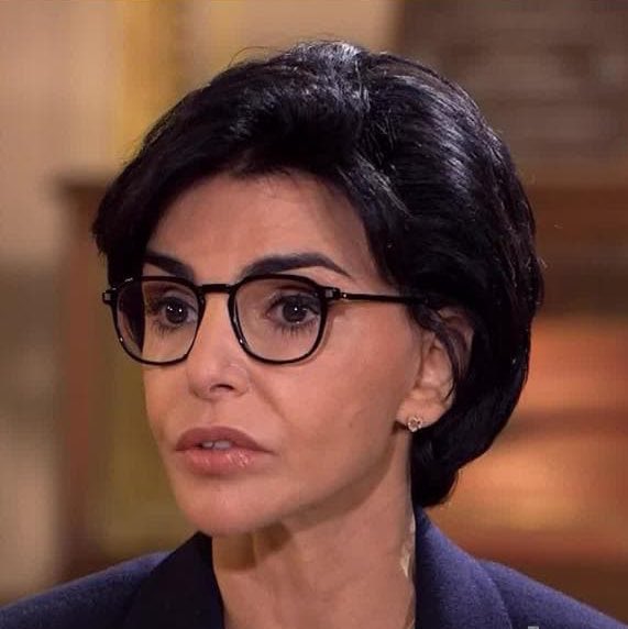 Brevesdepresse's tweet photo. ⚡️🇫🇷FLASH - Le #PNF requiert un procès pour corruption contre Rachida #Dati et Carlos #Ghosn. L'actuelle ministre minoritaire de la Culture est soupçonnée d'avoir perçu 900.000€ en 2 ans de la part d’une filiale de l'alliance Renault-Nissan, sans contrepartie d'un travail réel… https://t.co/OyYplgdFTs