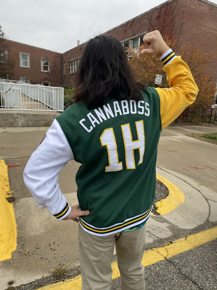 Leung_Lab's tweet image. Here is what students in the lab will do to you on a birthday if you have been doing One Health research on cannabis for too long (Disclaimer: I am not a drug lord)... πΏβοΈππ
#CannabisEnvHealth #OneHealth #Cannaboss