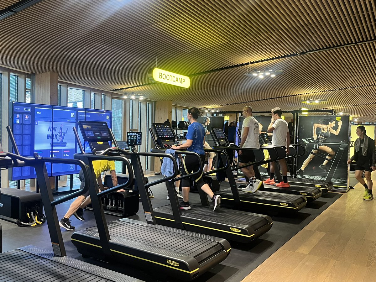 Claire Small tweet media