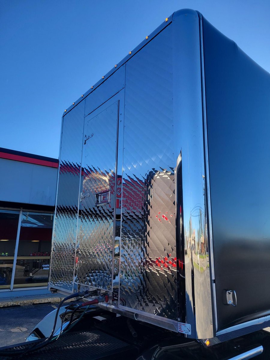 VerduynTarps's tweet image. 🦅 A new #EagleTarp sliding tarp system installed for Kevin Voigt Trucking, Inc. 👏. 

Are you the next slider to be featured for #FeatureFriday? There's only one way to find out 😉 ...

Get your #QuickQuote today 👉 bit.ly/3yMqKyb (Canada) | bit.ly/3MquyXi (US)