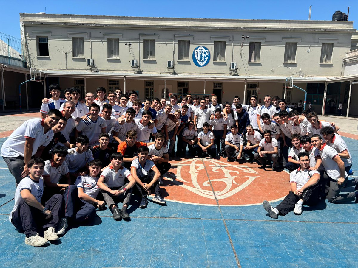 Eternamente agradecidos.🧡💙

2024.