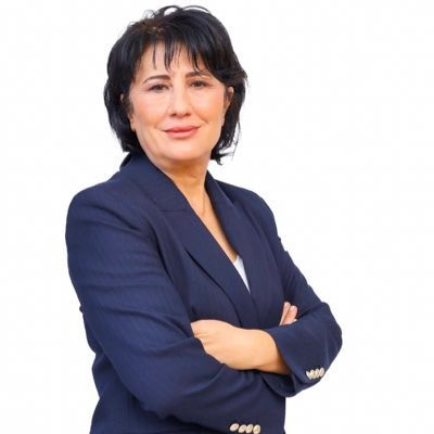 Geçmiş olsun Sema Başkan

Kınık Belediye Başkanı Sema Bodur’un aracı havaya uçtu, defalarca bariyere vurdu!

Olay anının anlatan Başkan Bodur, “3-4 defa bariyerlere vurduk. Araç her seferinde önden vurdu o süratle havaya uçtu, yere düştü ama devrilmedi. Meclis üyemle el ele