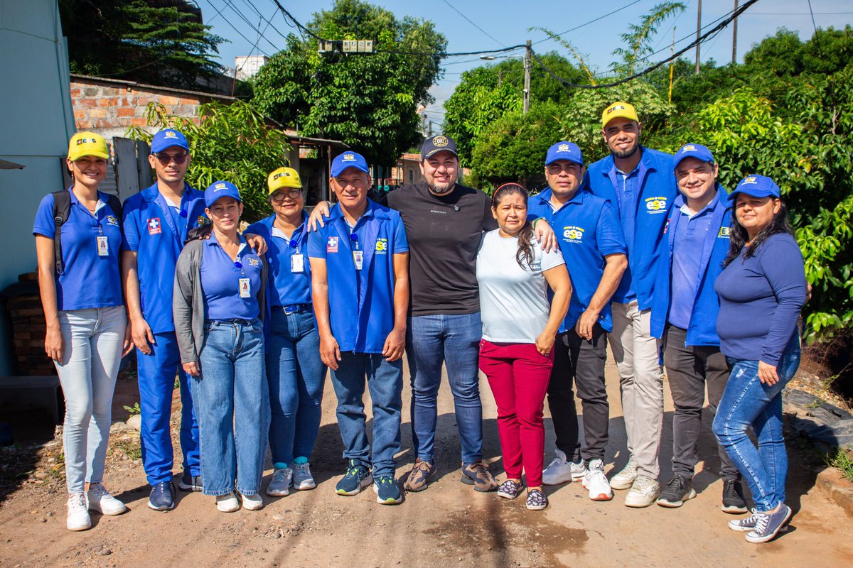 alcaldiabarranc's tweet photo. 🏡💉¡El Equipo de Atención Básica en Salud está aquí para ti!

Nuestros profesionales de la salud están recorriendo los barrios puerta a puerta para brindarte atención directa y personalizada. Esto es posible gracias al compromiso del gobierno del alcalde Jonathan Vásquez, https://t.co/XjOsXh77SG